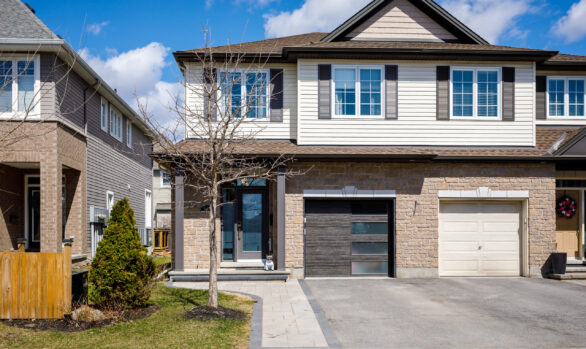 Exquisite Semi